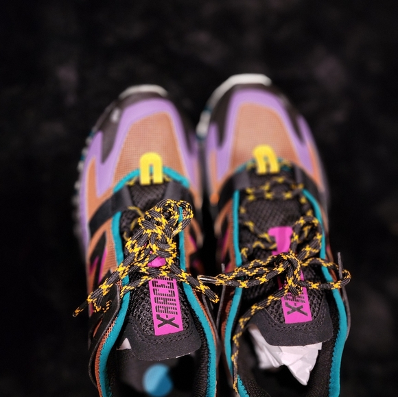 Stylish New Balance - Picture 6 of 6